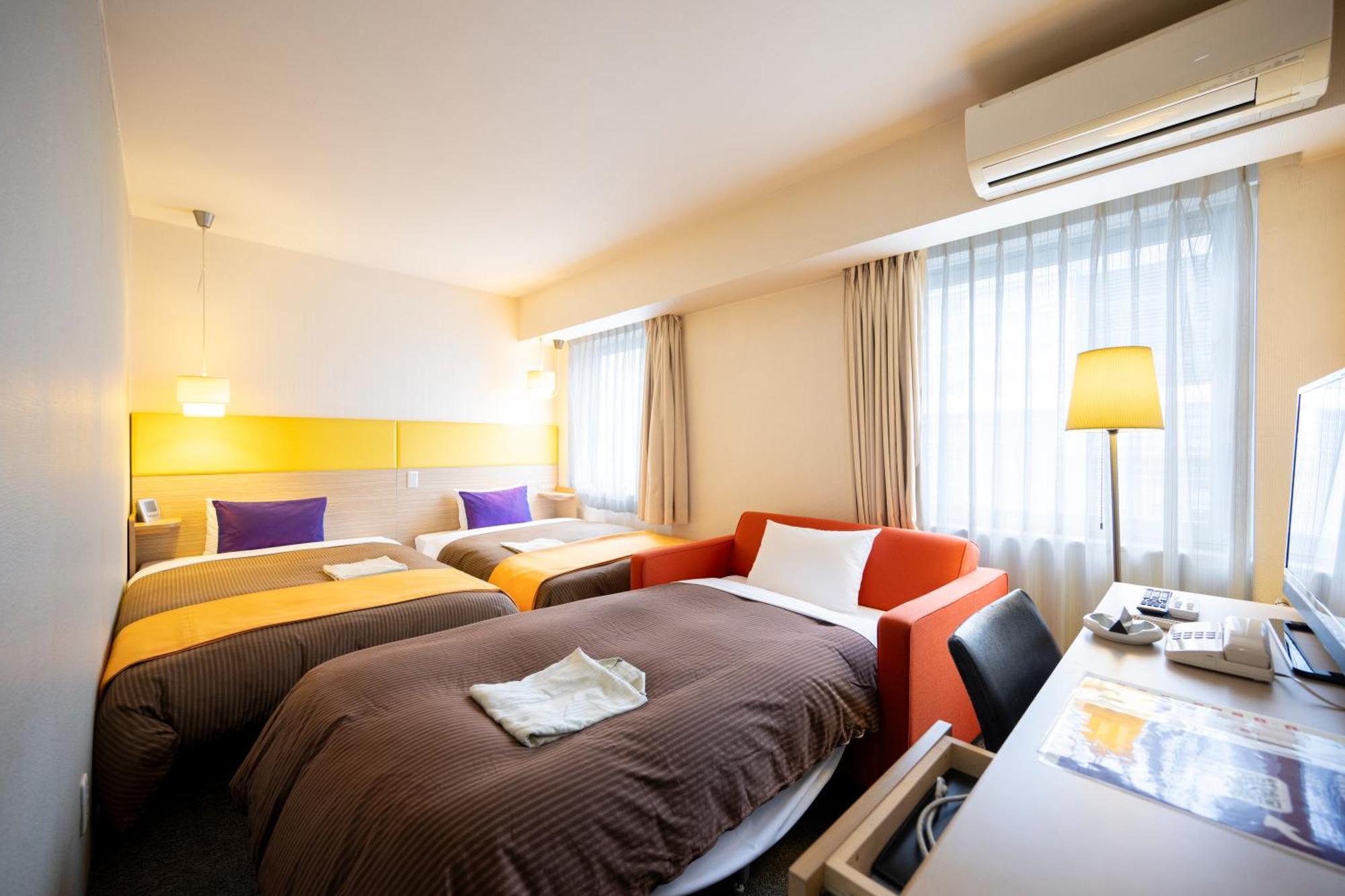 Hotel 1-2-3 Такасаки Экстерьер фото